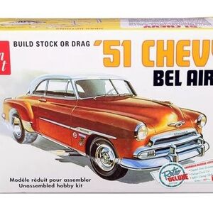 AMT Skill 2 Model Kit 1951 Chevrolet Bel Air 2-in-1 Kit Retro Deluxe Edition